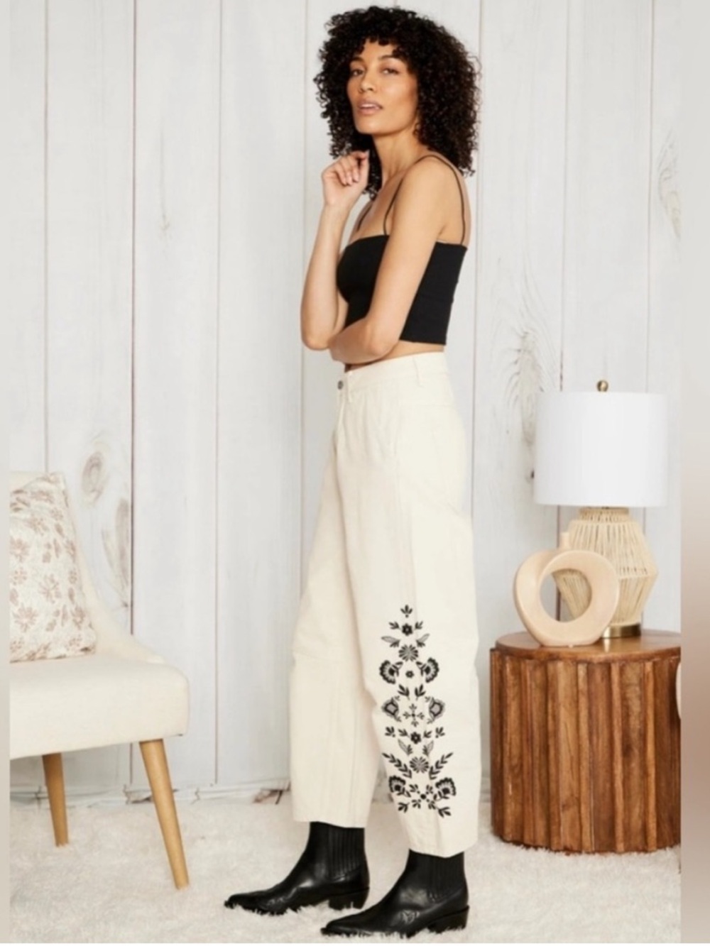 NWT Driftwood Barbara Nordic Floral Embroidered Barrel Leg Jeans Women's W33 L27